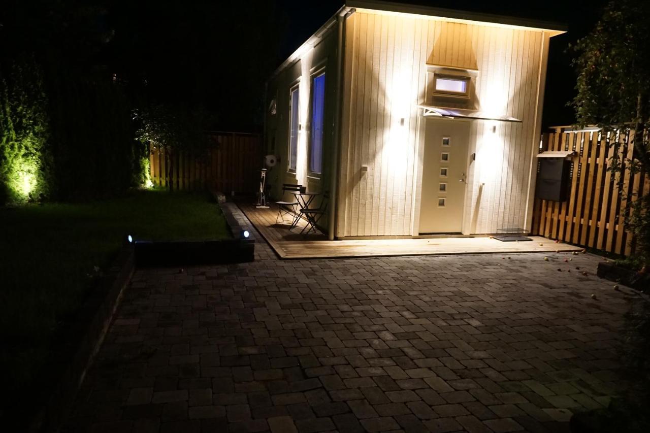 Fresh Happy Little House, 35 M2 In Taeby Apartment Stockholm Exterior photo
